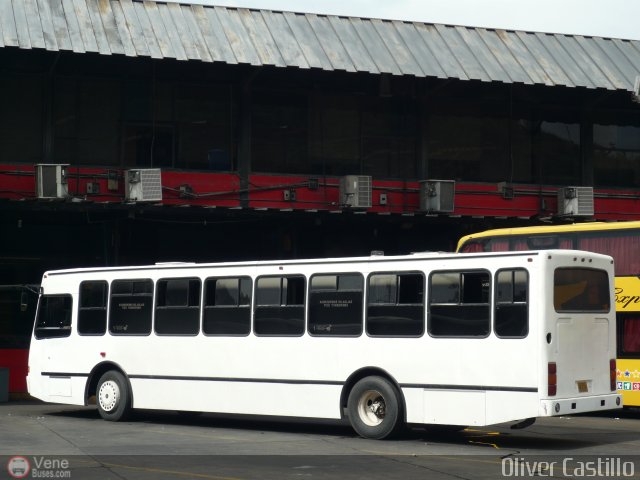 Particular o Desconocido oc120 por Oliver Castillo