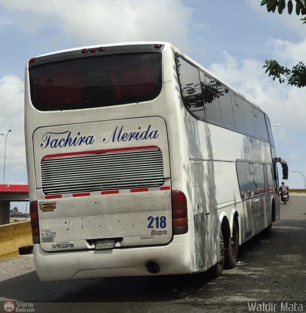 A.C. Mixta de Transporte T�chira M�rida R.L. 0218 por Waldir Mata