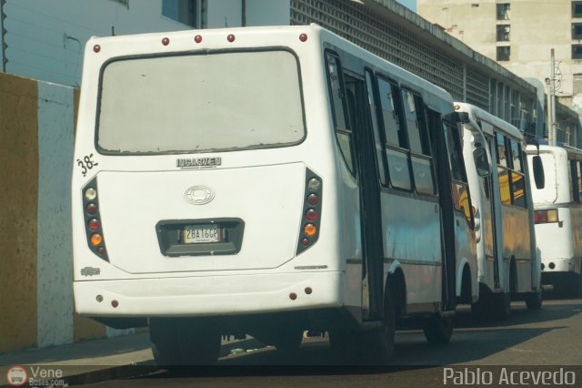 Particular o Desconocido 38 por Pablo Acevedo