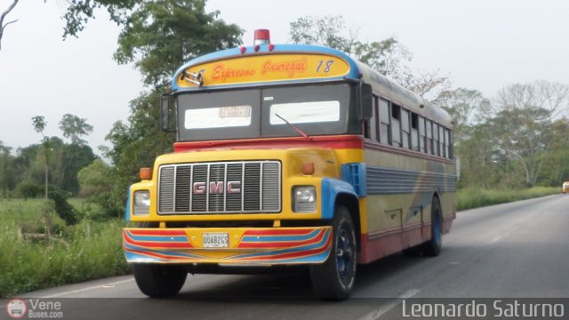 Expresos J�uregui 018 por Leonardo Saturno