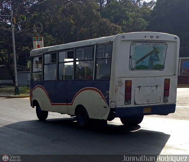 DC - A.C. de Transp. La Reina De Ciudad Tiuna 012 por Jonnathan Rodr�guez