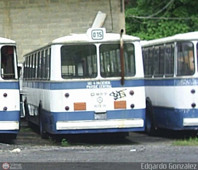 DC - Autobuses de Antimano 015 por Edgardo Gonz�lez