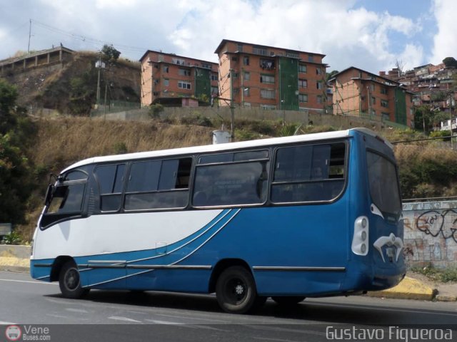 Particular o Desconocido GF01 por Gustavo Figueroa