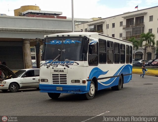 Particular o Desconocido 072 por Jonnathan Rodr�guez