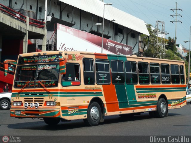 Transporte El Esfuerzo 17 por Oliver Castillo