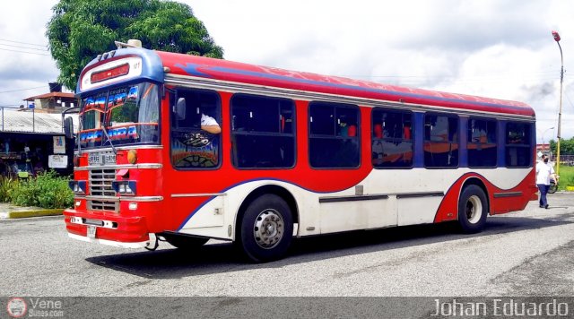 Expresos J�uregui 101 por Johan Albornoz