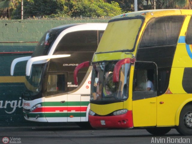 Garajes Paradas y Terminales Caracas por Alvin Rondn