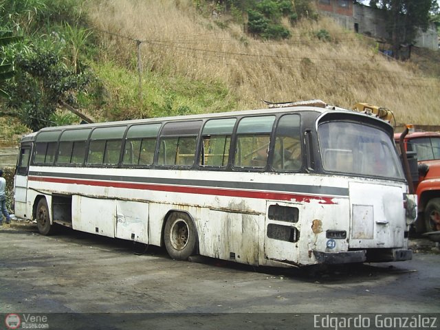 En Chiveras Abandonados Recuperación 21 por Edgardo González