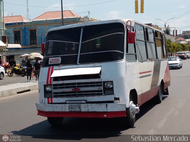ZU - Los Claveles 26 por Sebasti�n Mercado