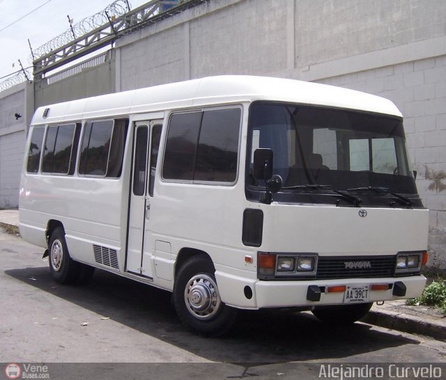 Particular o Desconocido 724 por Alejandro Curvelo