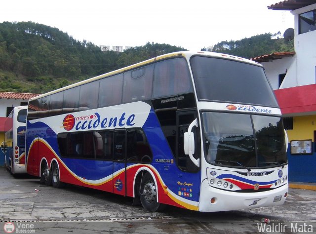 Expresos Occidente 382 por Waldir Mata
