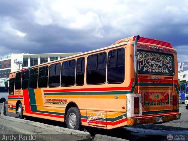 Cooperativa Canaima 24 por Andy Pardo