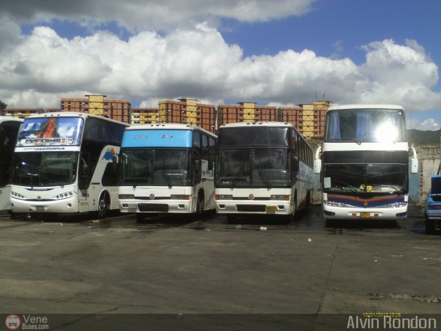 Garajes Paradas y Terminales Caracas por Alvin Rondn