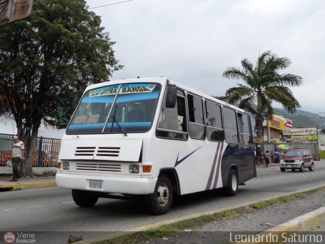 ME - L�nea La Otra Banda 05 por Leonardo Saturno