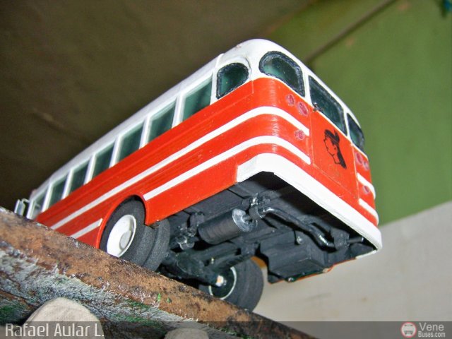 Maquetas y Miniaturas 01 Guaiqueries por Rafael Aular