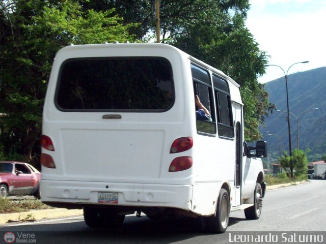 Particular o Desconocido 887 por Leonardo Saturno