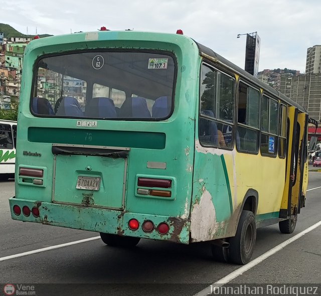 DC - S.C. Plaza Espa�a - El Valle - Coche 107 por Jonnathan Rodr�guez