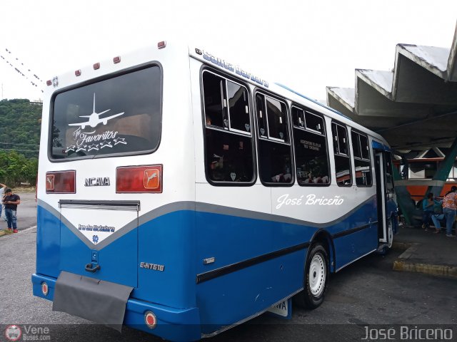 L�nea 1ero de Octubre 002 por Jos� Brice�o