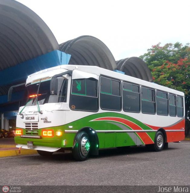 A.C. L�nea Autobuses Por Puesto Uni�n La Fr�a 13 por Jos� Mora