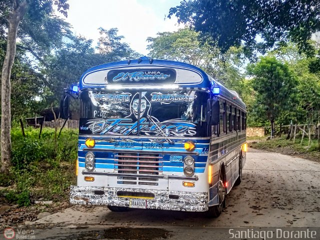 L�nea El Rosario 10 por Santiago Dorante