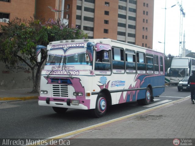 Coop. de Transporte Coromoto 51 por Alfredo Montes de Oca