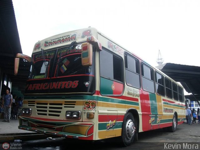 Cooperativa Canaima 50 por Kevin Mora