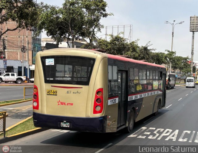 E. Real Star del Per� S.A.C. 849 por Leonardo Saturno