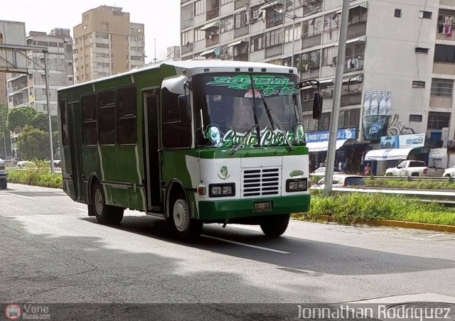 DC - Asoc. Cooperativa Carabobo Tiuna R.L. 122 por Jonnathan Rodr�guez