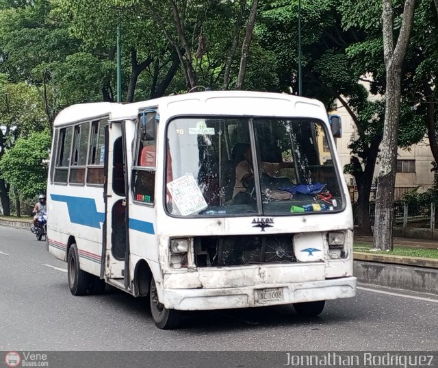 DC - Cooperativa de Transporte Pasajeros del Sur 070 por Jonnathan Rodr�guez