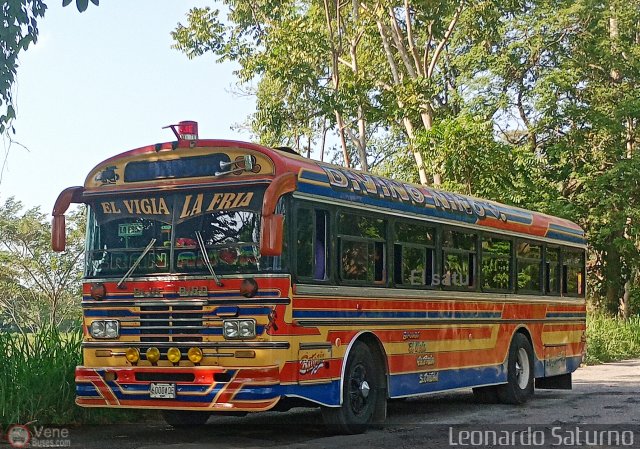 Expresos Juregui 105 por Leonardo Saturno