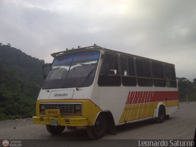 Uni�n L�nea Independencia 006 por Leonardo Saturno