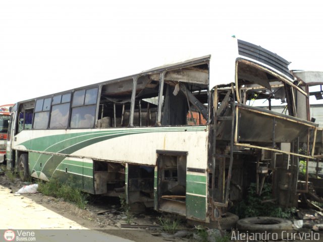En Chiveras Abandonados Recuperaci�n AC0029 por Alejandro Curvelo