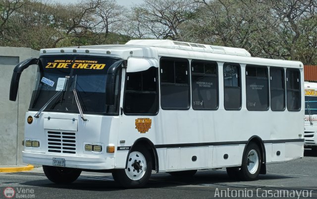 U.C. 23 de Enero 157 por Antonio Casamayor