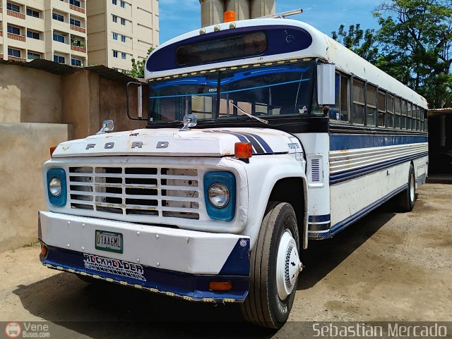ZU - Colectivos La Ca�ada 90 por Sebasti�n Mercado