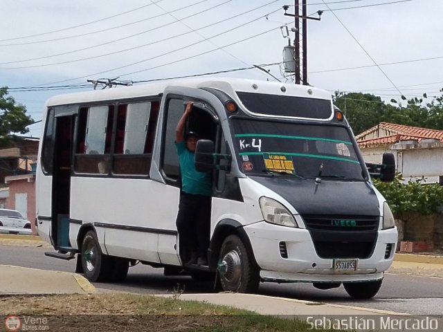 ZU - A.C. L�nea Mixta Mar�a Isabel de Ch�vez 37 por Sebasti�n Mercado