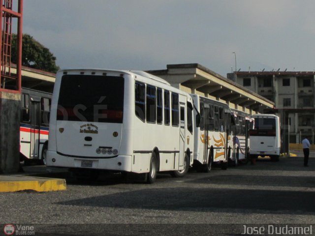 Garajes Paradas y Terminales SAN FELIPE por Jos� Dudamel