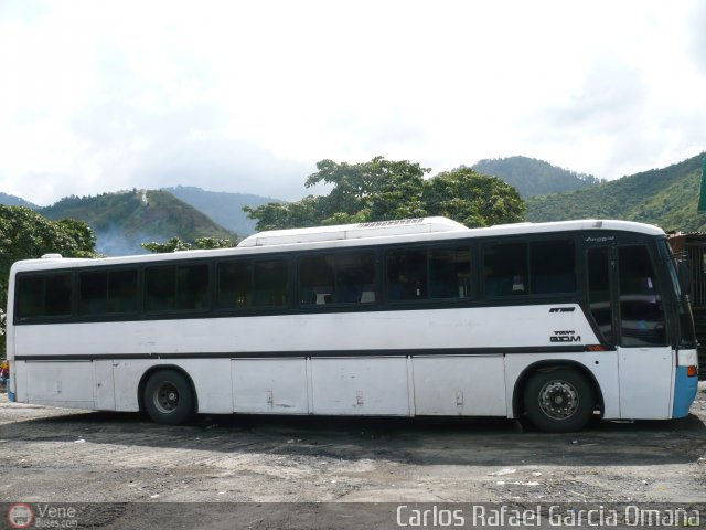 Particular o Desconocido por Carlos García