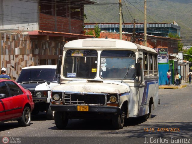 MI - Línea Terepaima 098 por J. Carlos Gámez