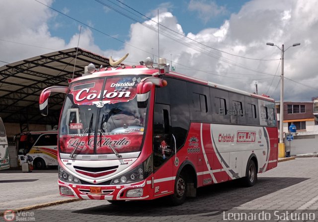 Particular o Desconocido 02 por Leonardo Saturno