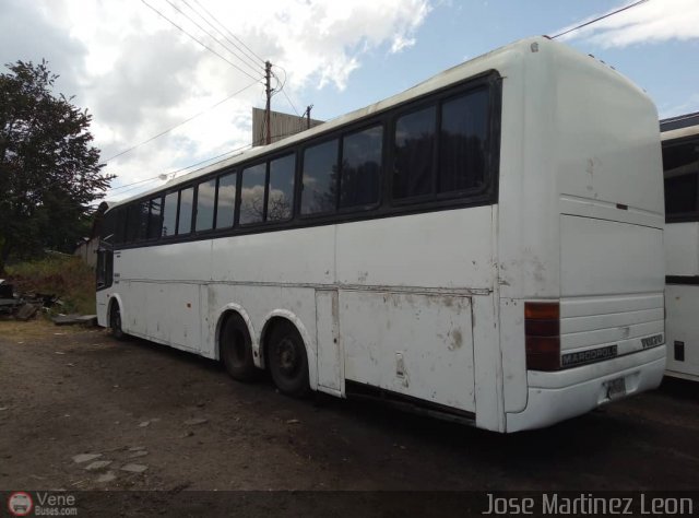 Particular NO USAR M�S JML005 por Oliver Castillo