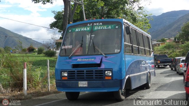 L�nea Rivas D�vila 0002 por Leonardo Saturno