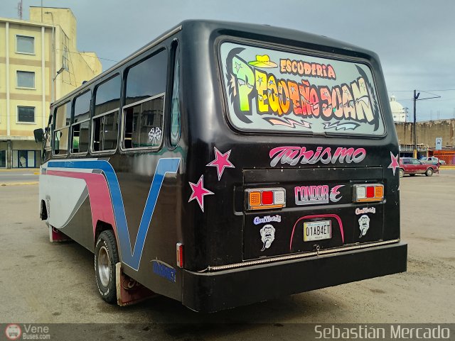 ZU - U.C. Barrio La Polar 815 por Sebasti�n Mercado