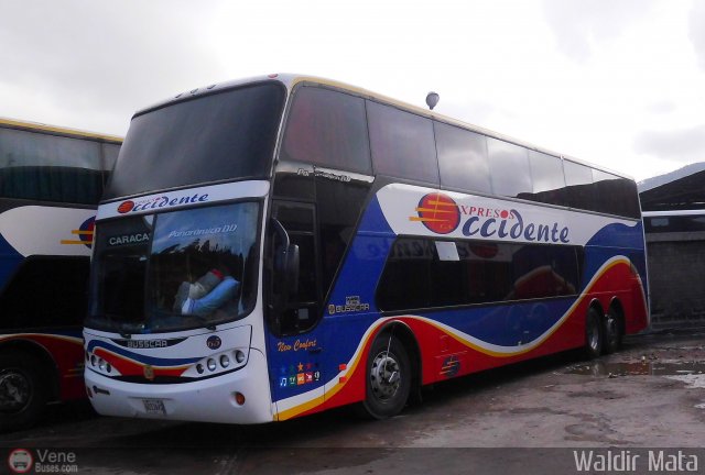 Expresos Occidente 065 por Waldir Mata