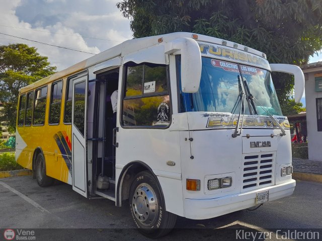 Colectivo Los Andes 45 por Kleyzer Calder�n