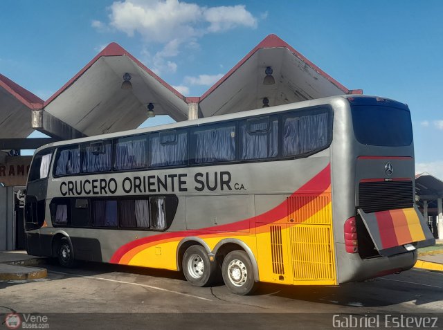 Cruceros Oriente Sur 133 por Gabriel Estevez