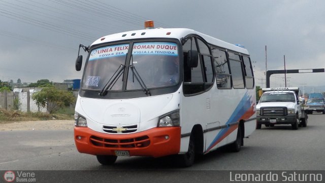 L�nea F�lix Roman Duque 22 por Leonardo Saturno
