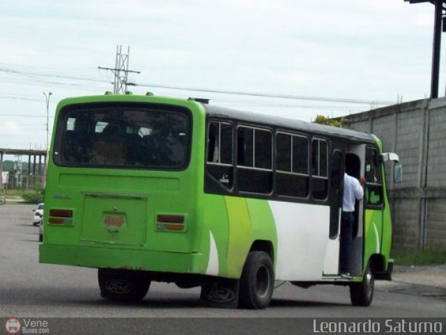 Colectivos El Viga 01 por Leonardo Saturno