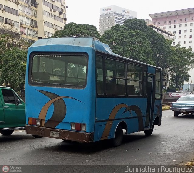 DC - A.C. Catia Coche Ferro 3060 13 por Jonnathan Rodr�guez