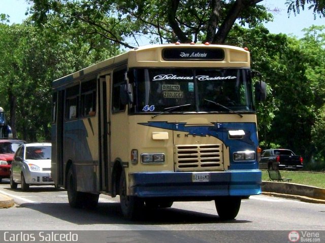AR - Uni�n de Conductores Delicias - Casta�o 44 por Carlos Salcedo