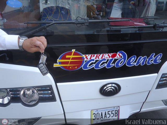 Expresos Occidente 446 por Waldir Mata